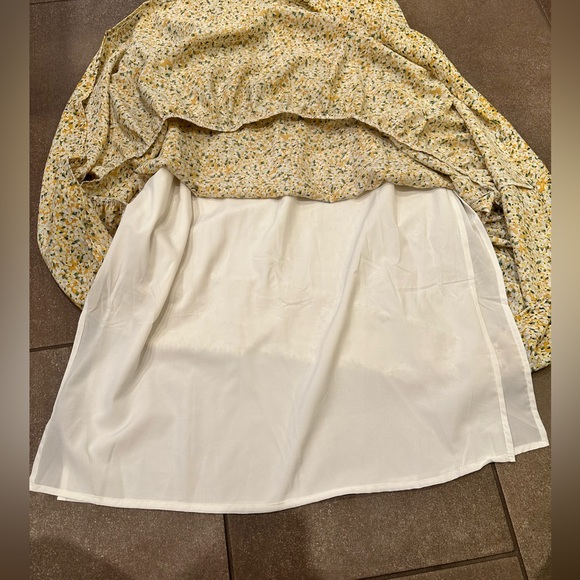 Sam Edelman size 4 Yellow Maxi Dress Smocked w/ Tie Straps Excellent Condition - Picture 9 of 14